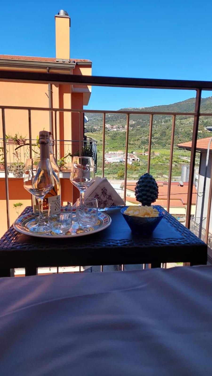 La Casa Sicula Apartment Capri Leone Екстериор снимка